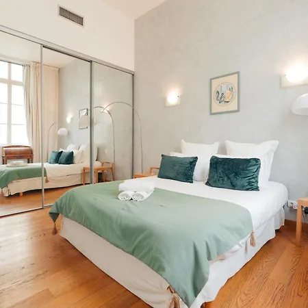 شقة L'horloge De L'ecusson *