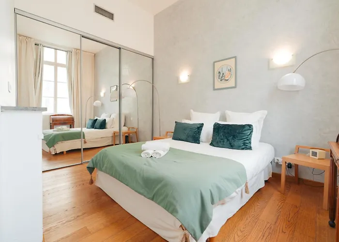 شقة L'horloge De L'ecusson *