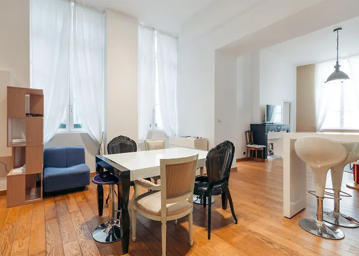 شقة L'horloge De L'ecusson *