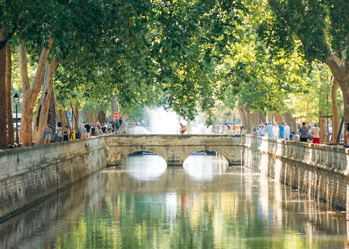 L'horloge De L'ecusson